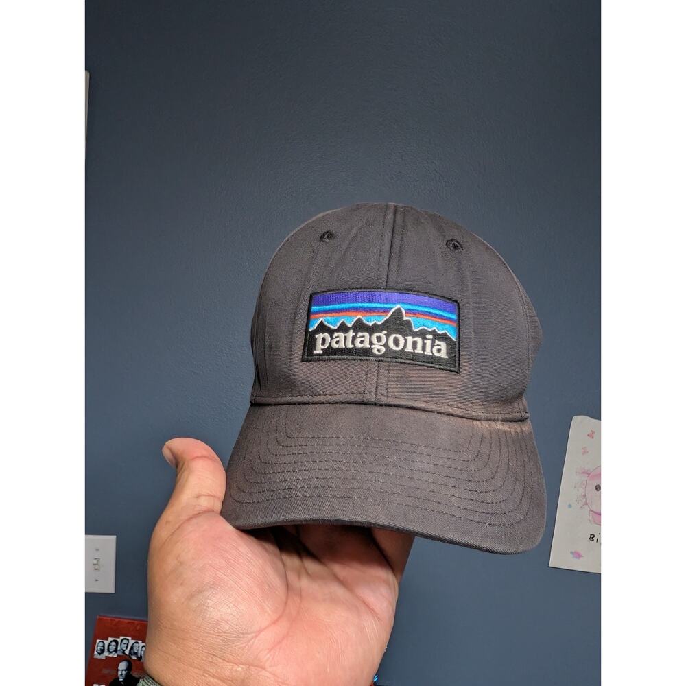 Patagonia P-6 Label Trad Cap Hat - Plume - Grey - Hiking Hat - Adjustable
